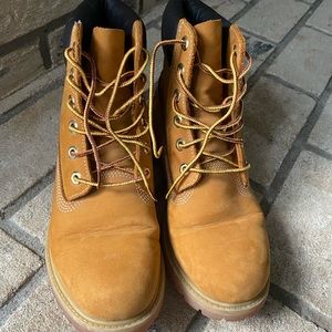 8.5 medium width wheat nubuck women’s timberlands premium 6inch waterproof boots